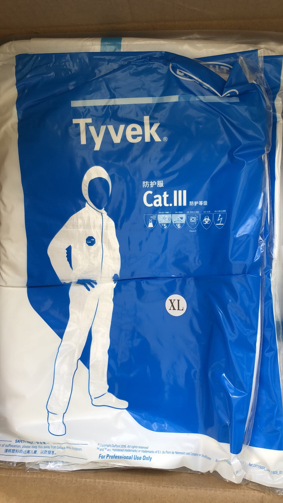 PROTECTIVE SUIT DuPont Tyvek 500 Xpert Hooded Coveralls White XLarge CAT III